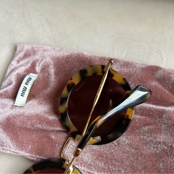Miu Miu Tortoise Shell Sunglasses - Picture 5 of 7